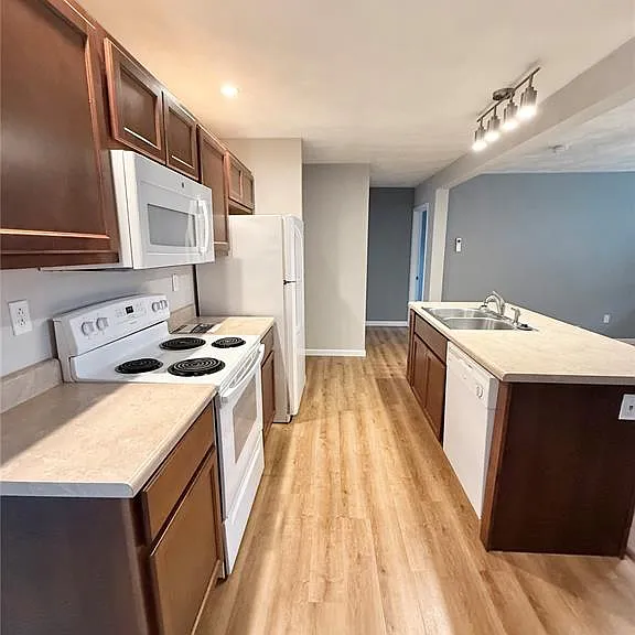 106 S High St #C — Photo 6
