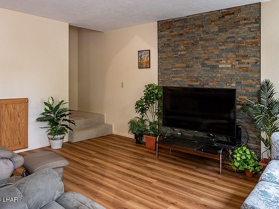 4th image of 1708 Los Lagos Dr #C