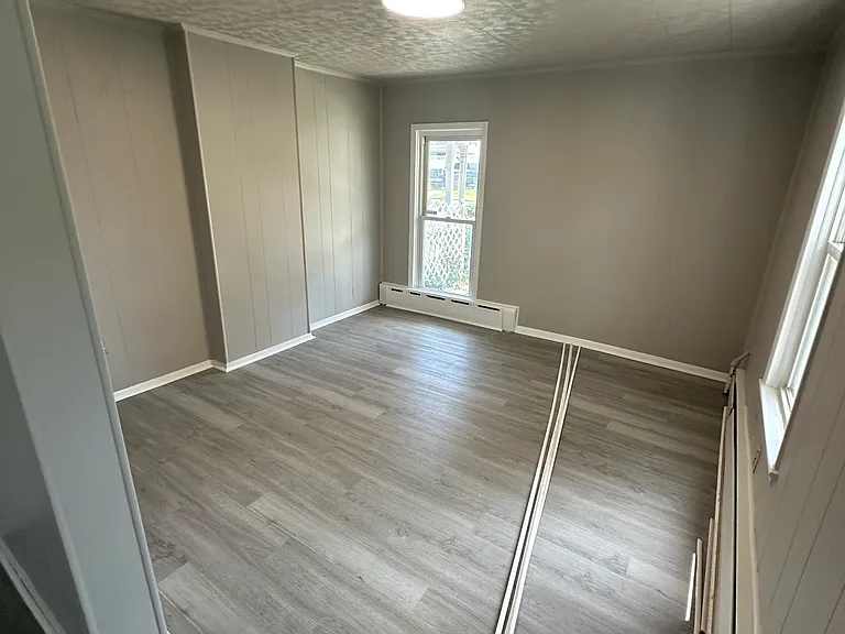 330 Cedar St — Photo 4