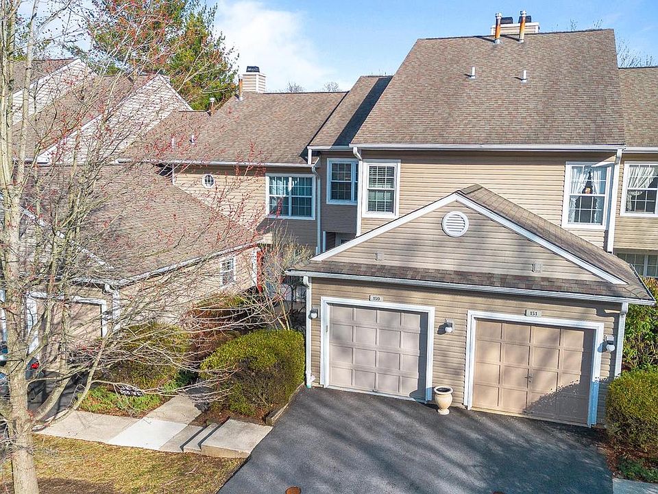 1st image of 150 Kingswood Ct #150