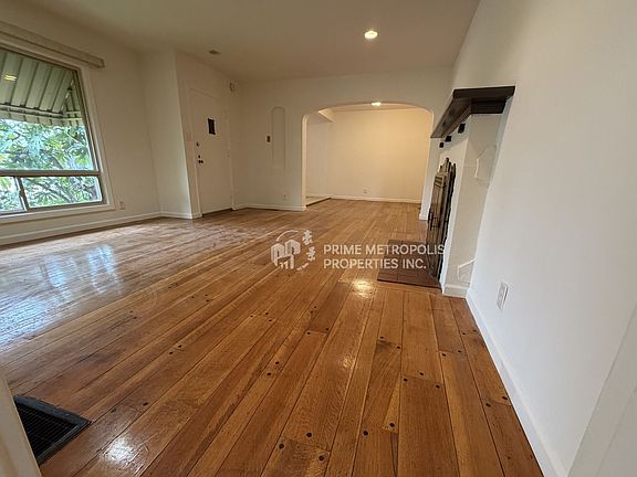 4th image of 999 31st St