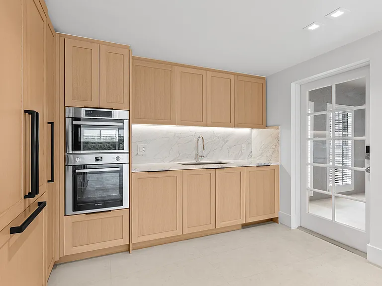 2185 Ibis Isle Rd #1 — Photo 17