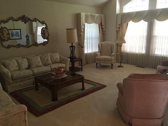 4th image of 1185 Castle Lake Cir