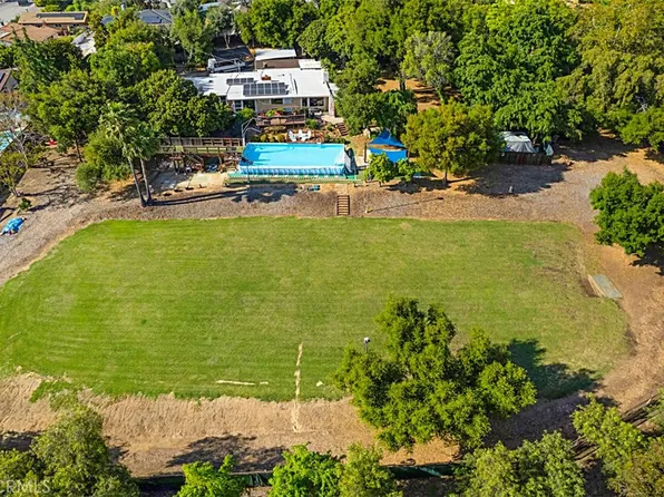 304 Calle De La Paloma, Fallbrook, CA 92028