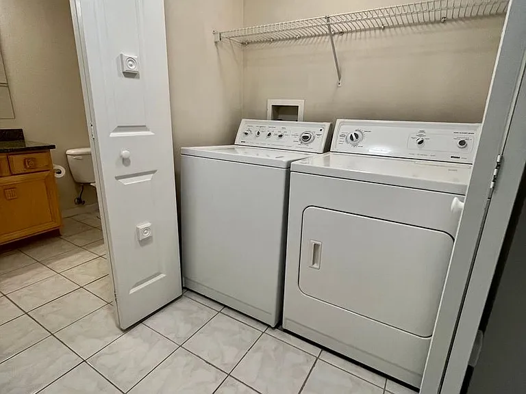 1050 Villagio Cir #106 — Photo 18