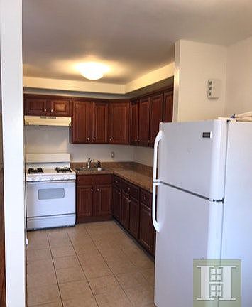 3rd image of 2012 E 52nd St #1