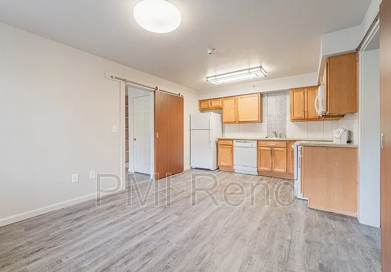 645 S Virginia St #3 — Photo 11