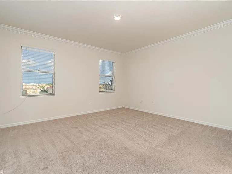 2740 Blossom Way — Photo 23