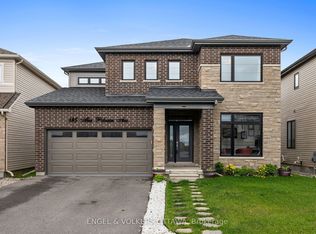 195 Alex Polowin Ave, Ottawa, ON K2J6E8