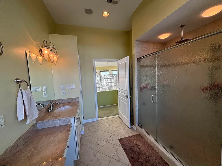 802 N Harvard Ave — Photo 43