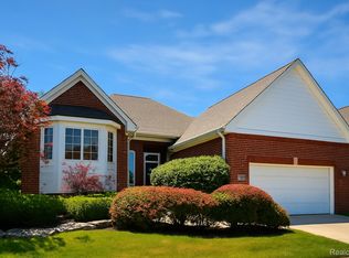 35260 Bradford Dr, New Baltimore, MI 48047