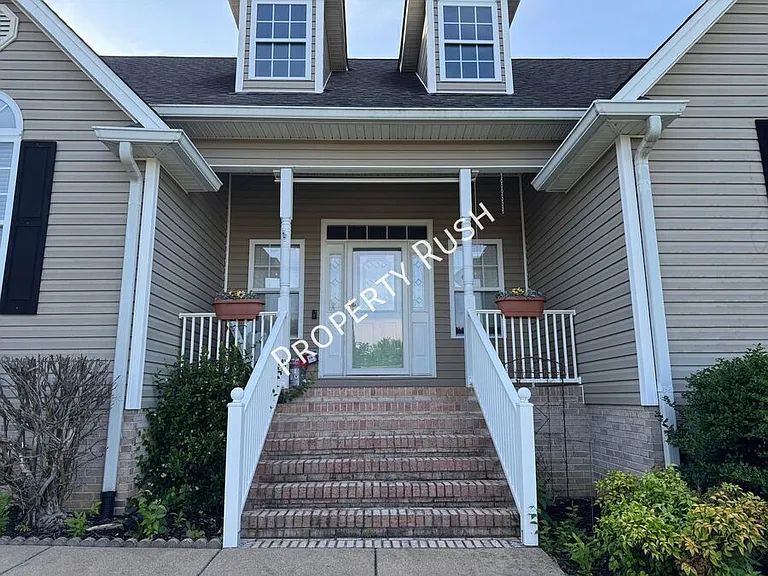 196 Blue Heron Dr — Photo 5