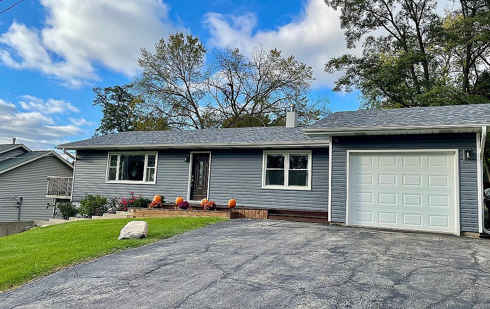 1st image of 24956 W Lakeview Dr