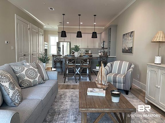2nd image of 951 W Lagoon Ave #F