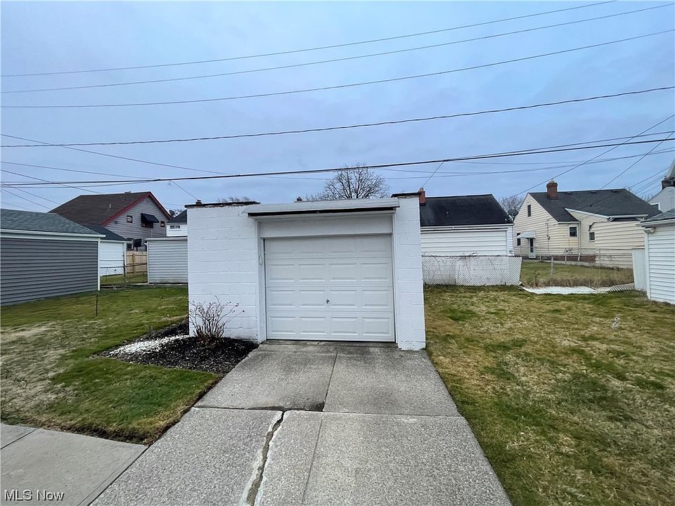 7007 Velma Ave, Parma, OH 44129 MLS 4438707 Zillow