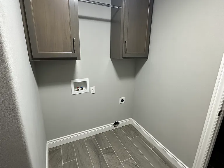 306 Forest St — Photo 10