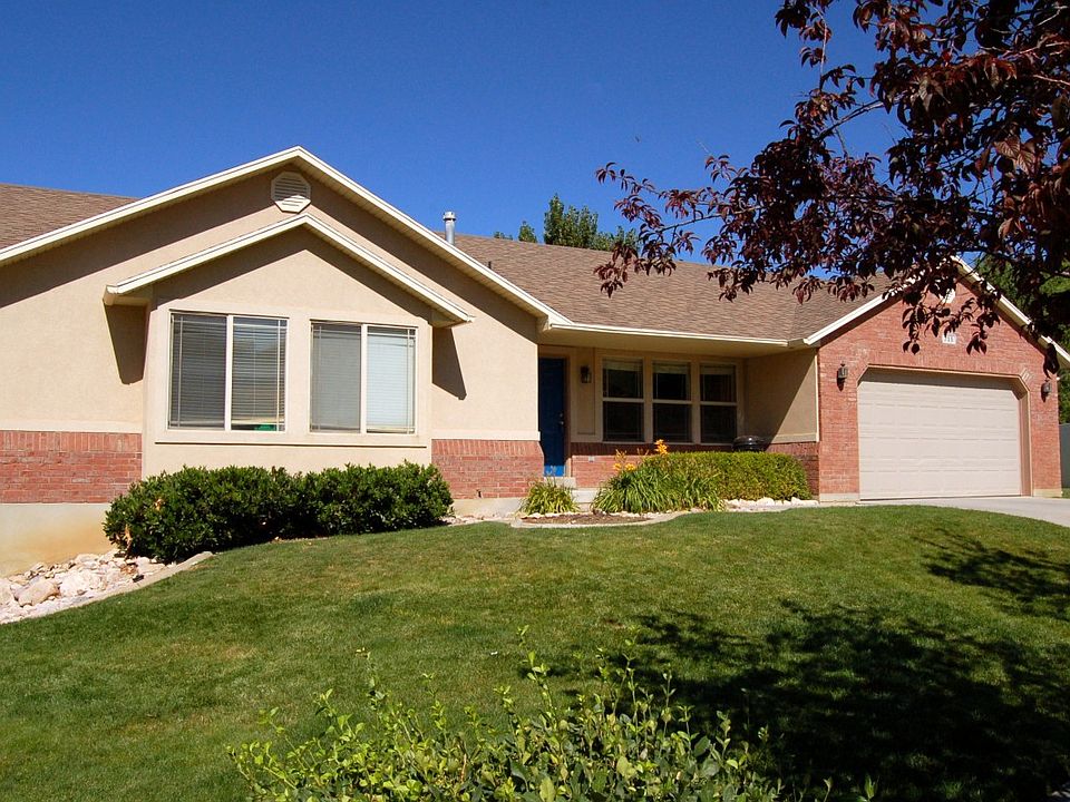 Exterior view 8