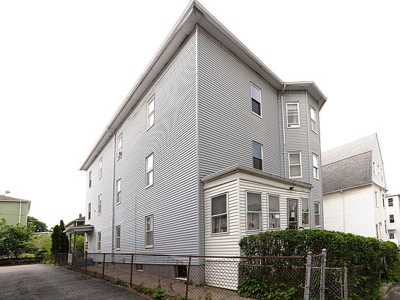 3rd image of 5 Suffield St
