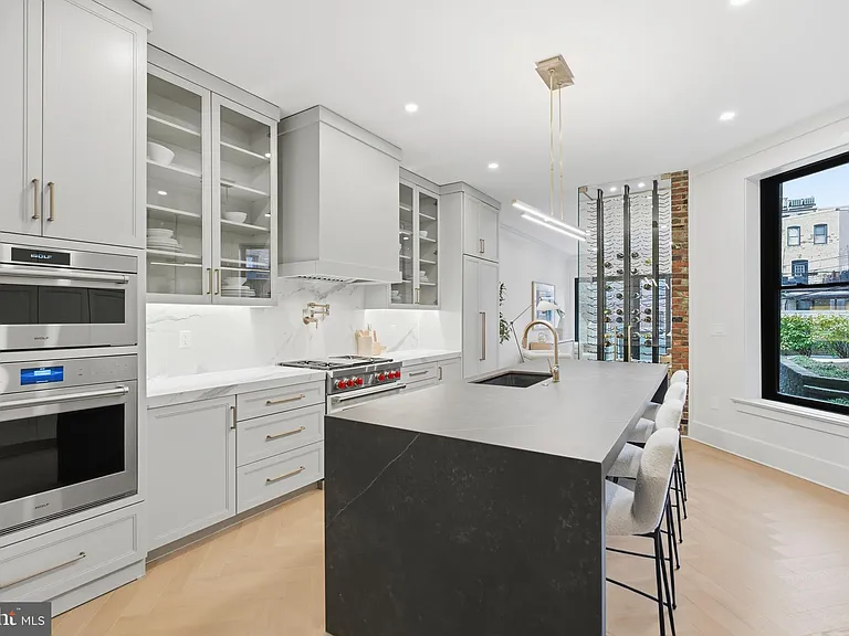 1816 Belmont Rd NW — Photo 16