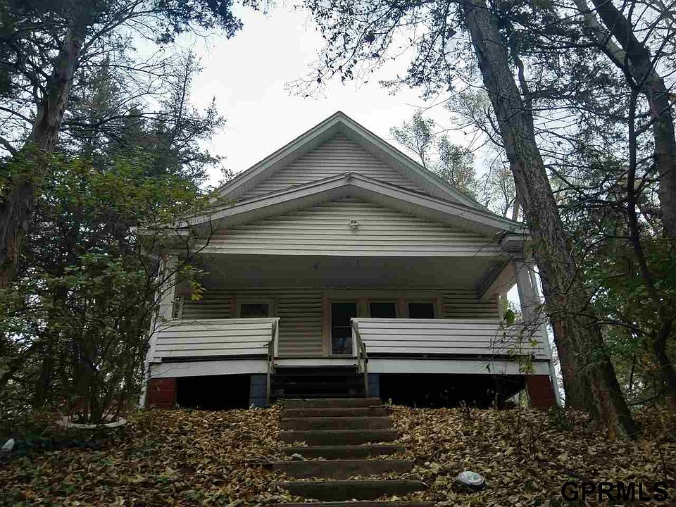 1st image of 5823 N 42nd St