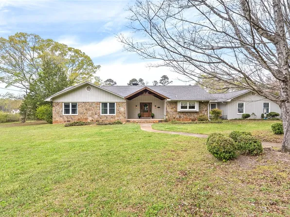 1030 W Point Pkwy, Opelika, AL 36801