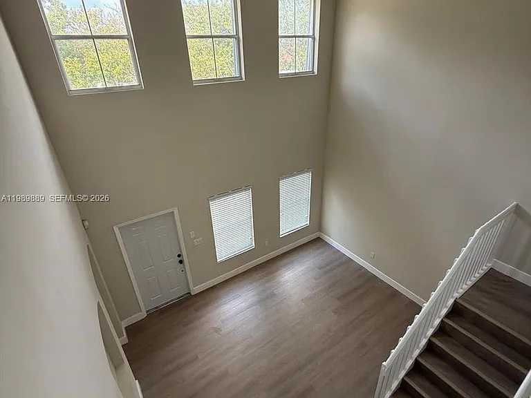 16432 SW 47th Ter — Photo 3