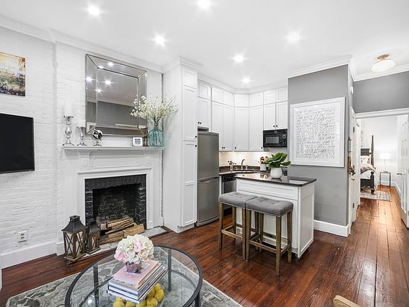 5th image of 348 E 78th St APT 2F