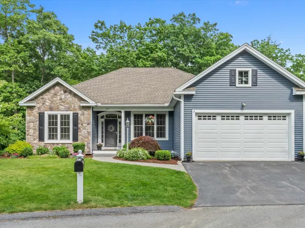 205 Pleasant Pond Way, Manchester, NH 03102