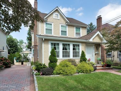 21 Walden Pl, Great Neck, NY, 11020