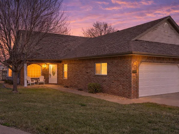 1125 Stonebriar Place, Bolivar, MO 65613