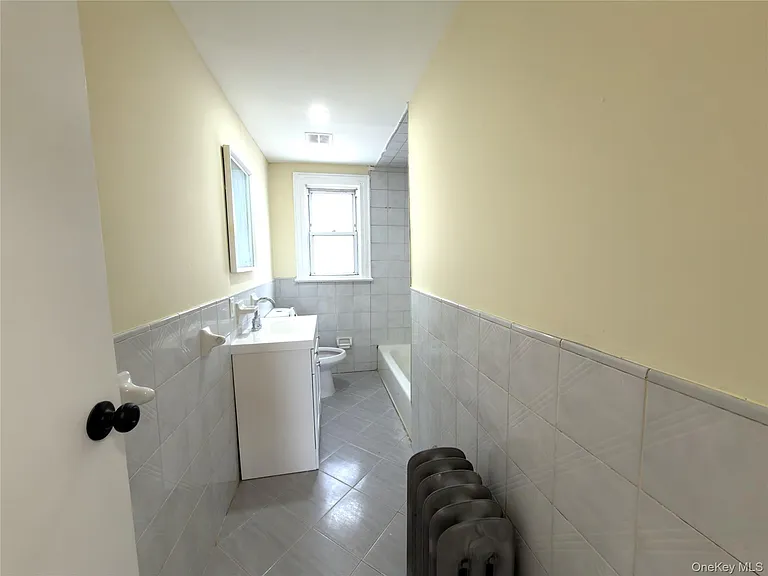 302 W Hudson St — Photo 15