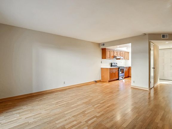 3rd image of 395 N Temple Dr