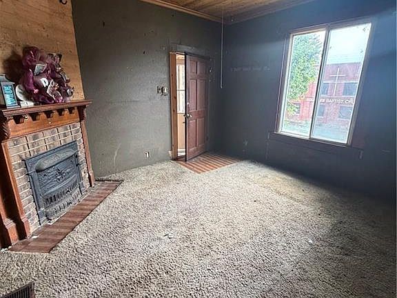 5th image of 5717 King Hill Ave
