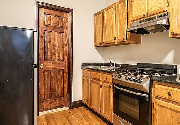 4th image of 46 E 1st St #2AA