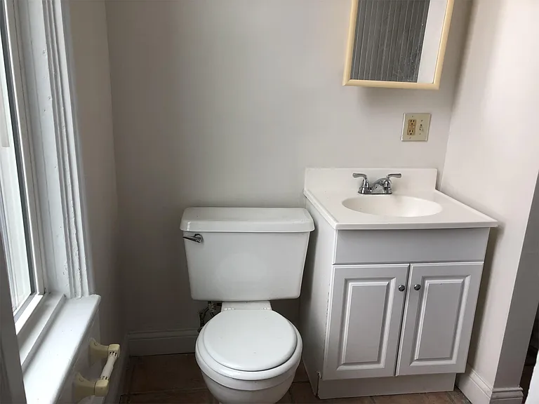 455 Warner St #2 — Photo 15