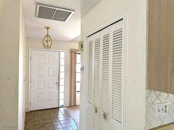 3rd image of 1448 SE 22nd St