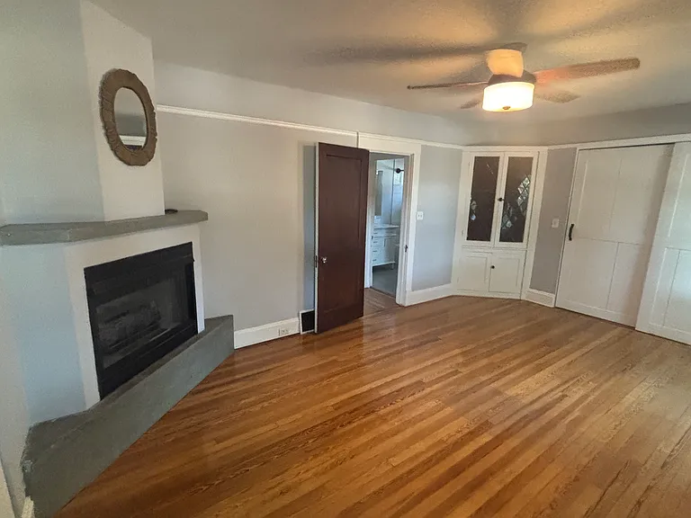 16522 Clifton Blvd #16522 — Photo 16