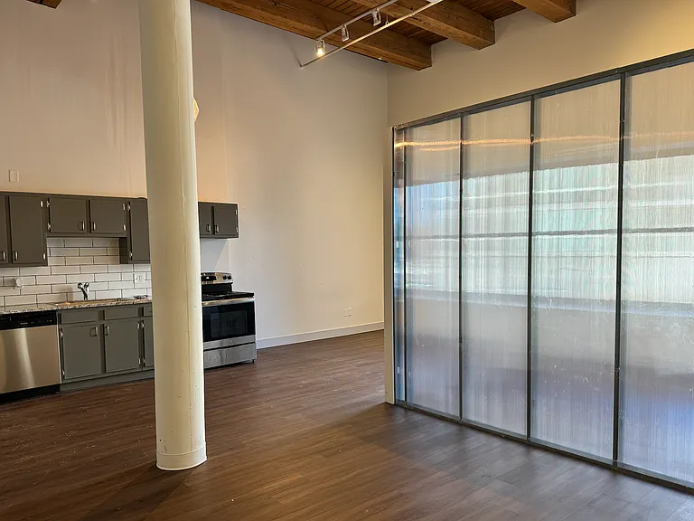 509 Delaware St #104 — Photo 3