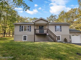 346 Whippoorwill Dr, Bushkill, PA 18324