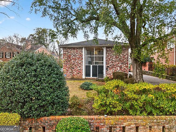 4th image of 3668 Kingsboro Rd NE APT 9