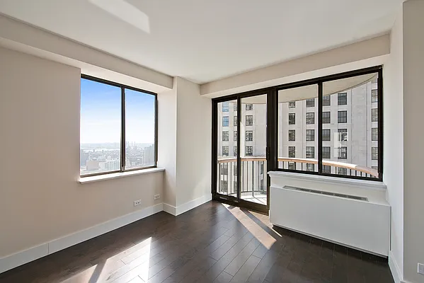 Rented by CORE | media 13