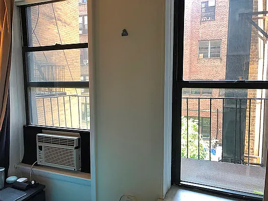 250 W 72nd St #2B — Photo 4