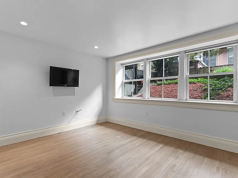 21 Union Park #GRD — Photo 16