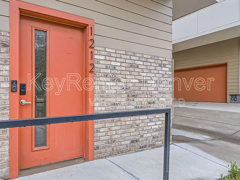1212 N Perry St — Photo 6