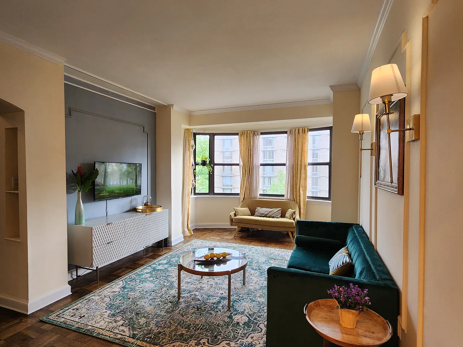 1 bed, 850 sqft, $3,200 — Photo 2