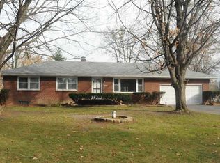 1131 Hathaway Dr, Indianapolis, IN 46229