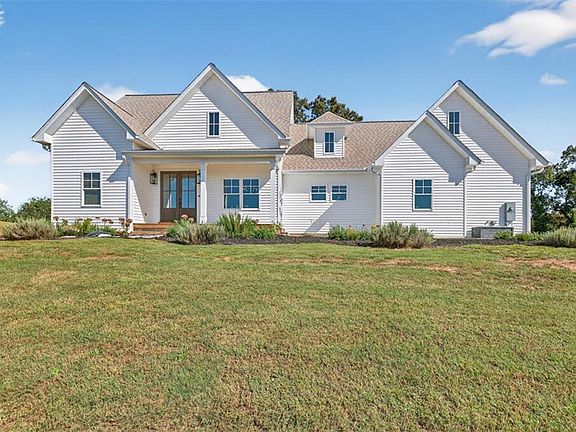 4th image of 4246 Jim Hood Rd