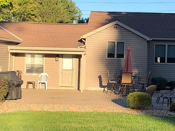 3rd image of 22 Gibson Ct