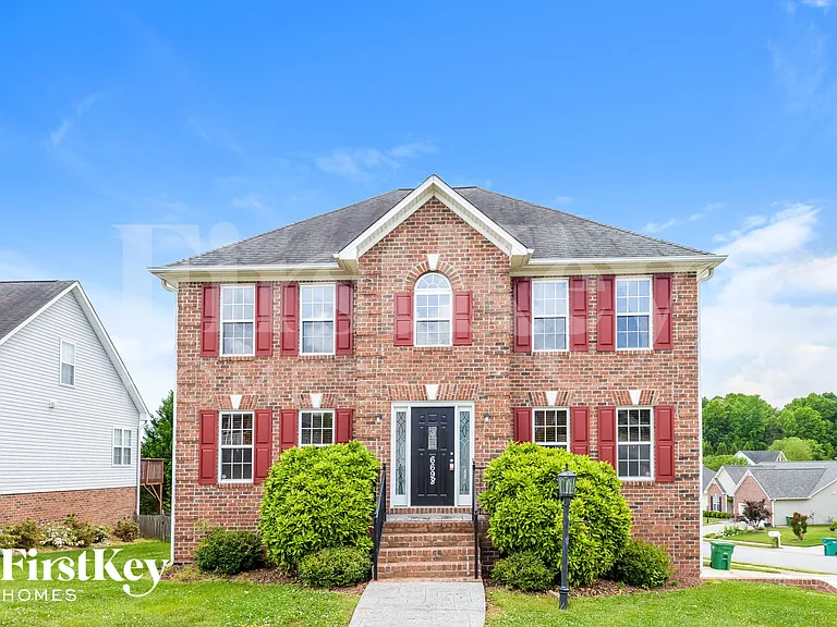 6698 Knob Hill Ct — Photo 1