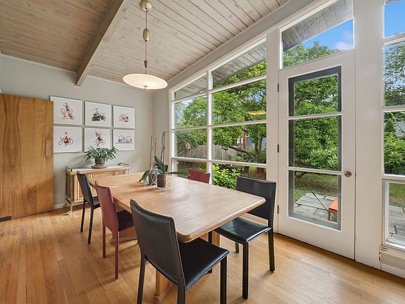 5th image of 345 Flora Pl